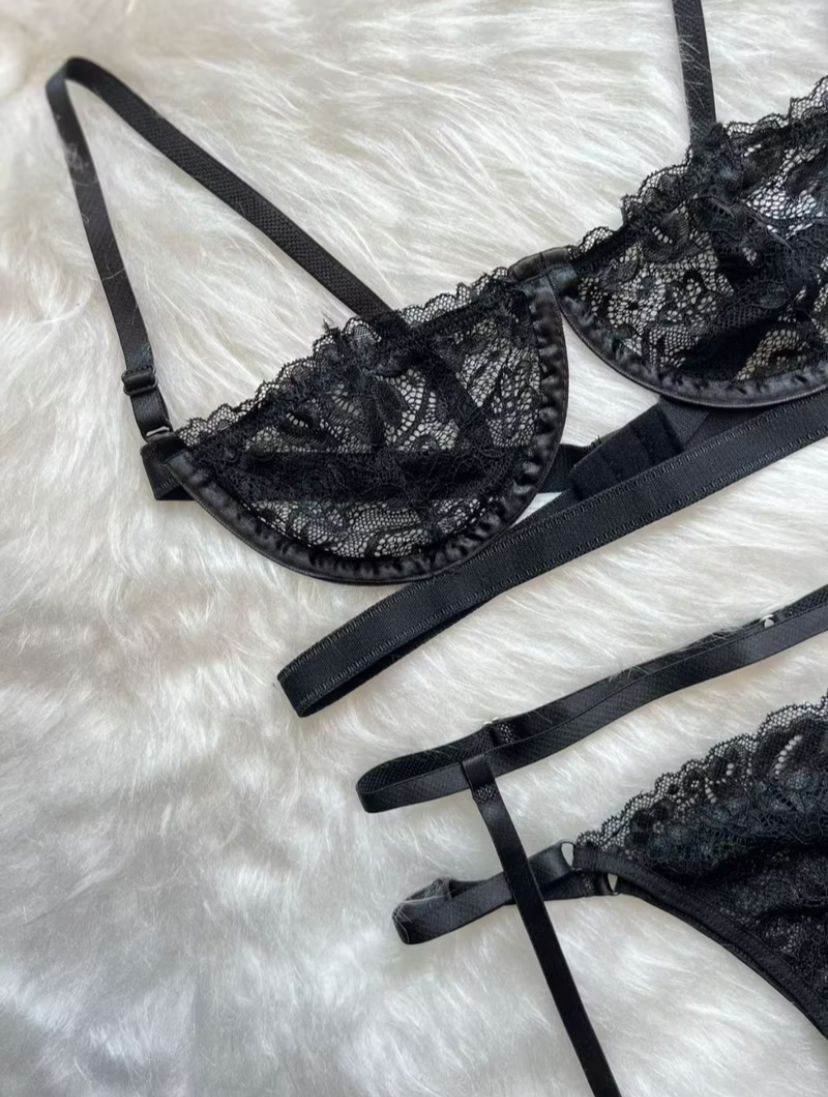 Mit Lingerie Kit Conjunto Sexy Gringa Sutiã Meia Taça Com Aro + Calcinha Regulável + Cinta Liga