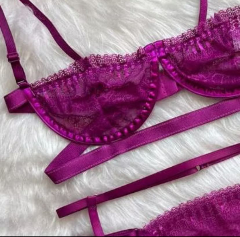 Mit Lingerie Kit Conjunto Sexy Gringa Sutiã Meia Taça Com Aro + Calcinha Regulável + Cinta Liga