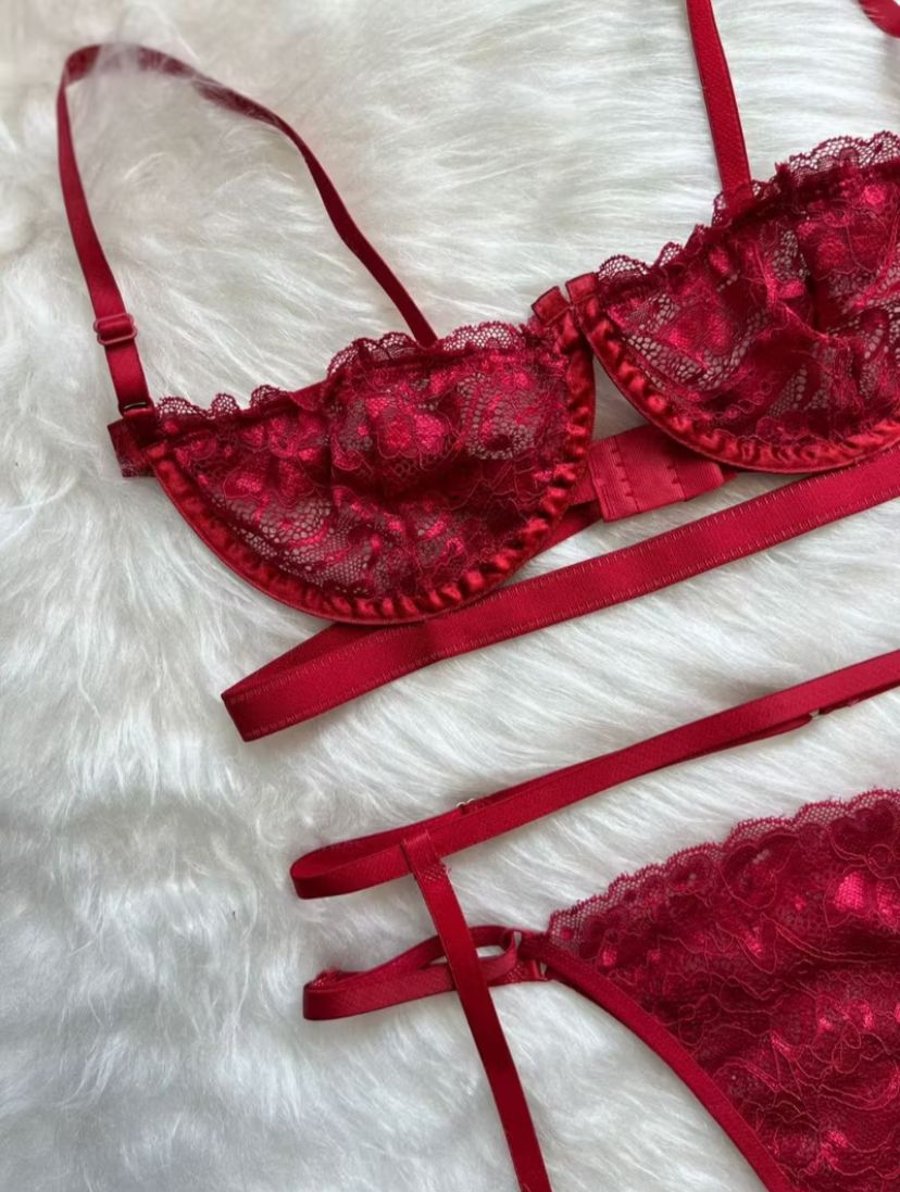 Mit Lingerie Kit Conjunto Sexy Gringa Sutiã Meia Taça Com Aro + Calcinha Regulável + Cinta Liga