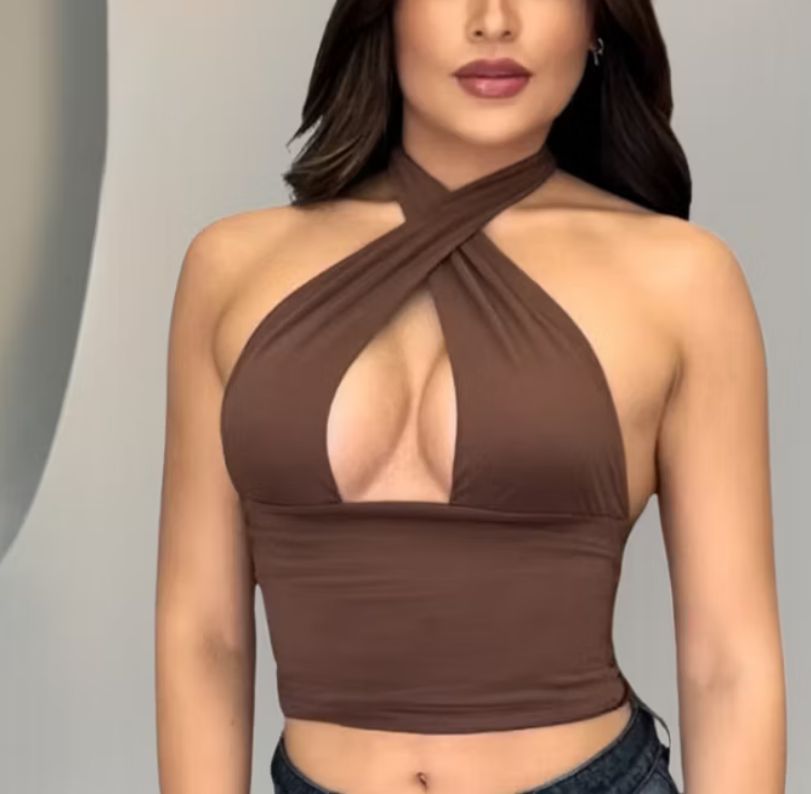 Croped com amarração multiformas, moda gringa